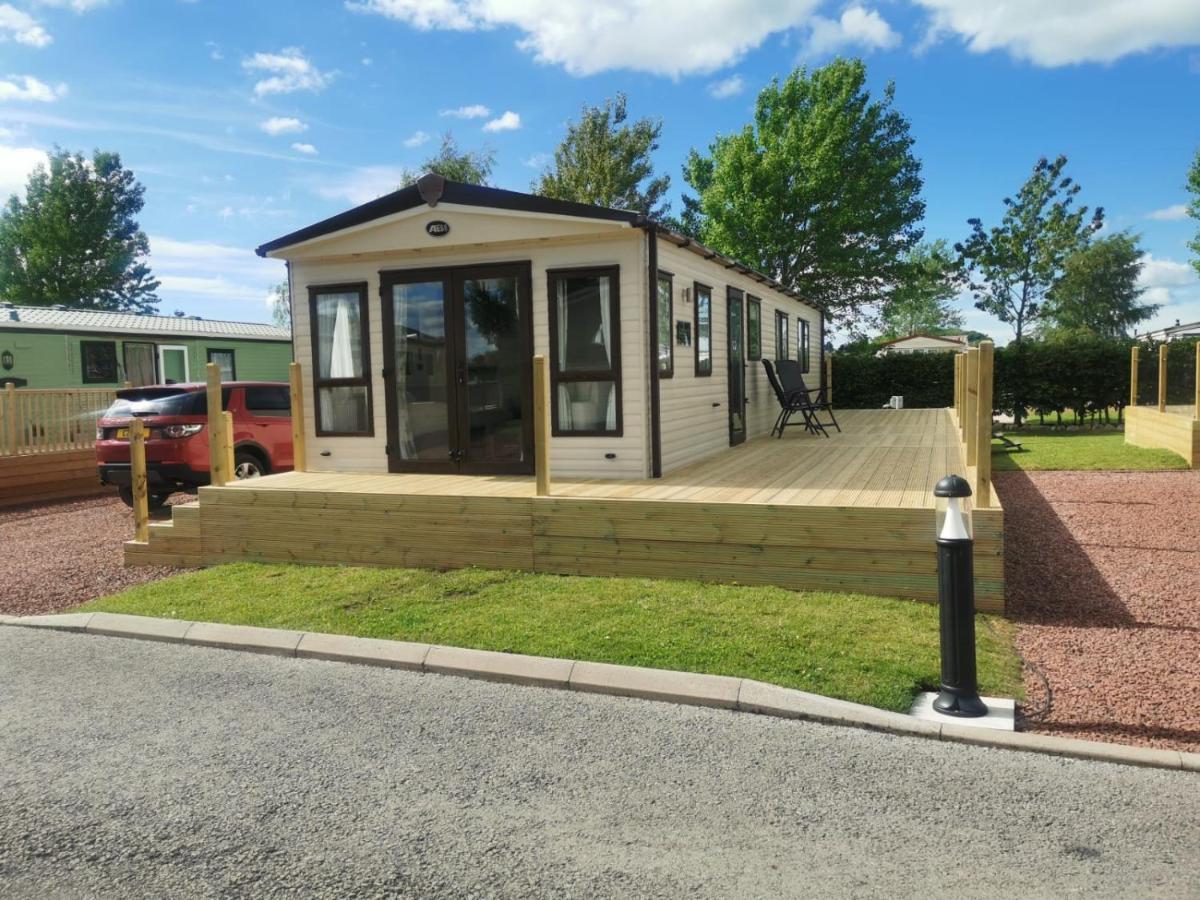 Serenity Holiday Home Not For Use By Contractors Penrith Esterno foto